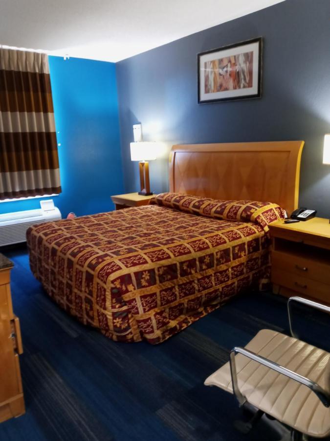 Travel Inn Уинтер-Хейвен Экстерьер фото